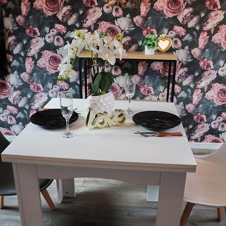 Romantic Studio Eve - Proche Gare - Netflix - Wifi Amiens Zewnętrze zdjęcie