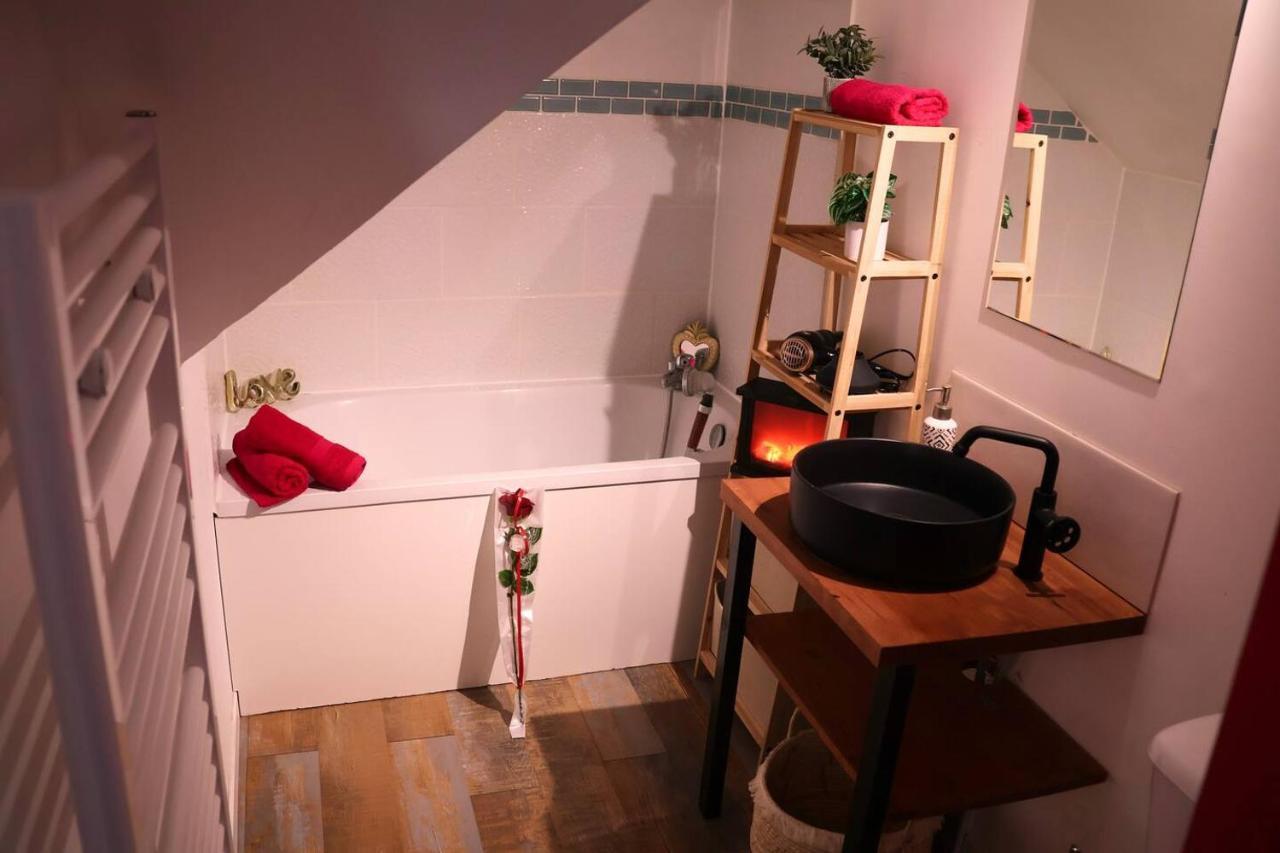 Romantic Studio Eve - Proche Gare - Netflix - Wifi Amiens Zewnętrze zdjęcie